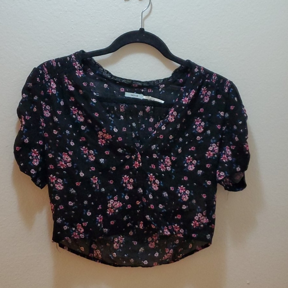 Kimchi blue floral crop tops